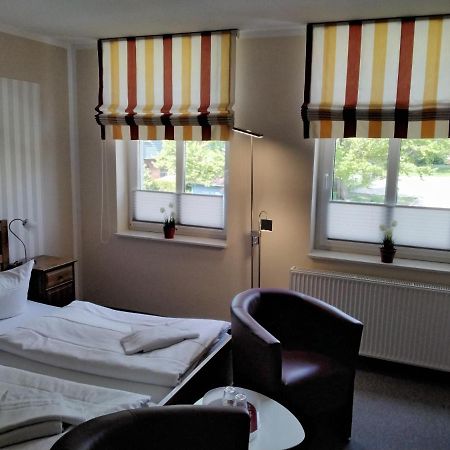 Hotel Am Weinbergschloss Варен Экстерьер фото