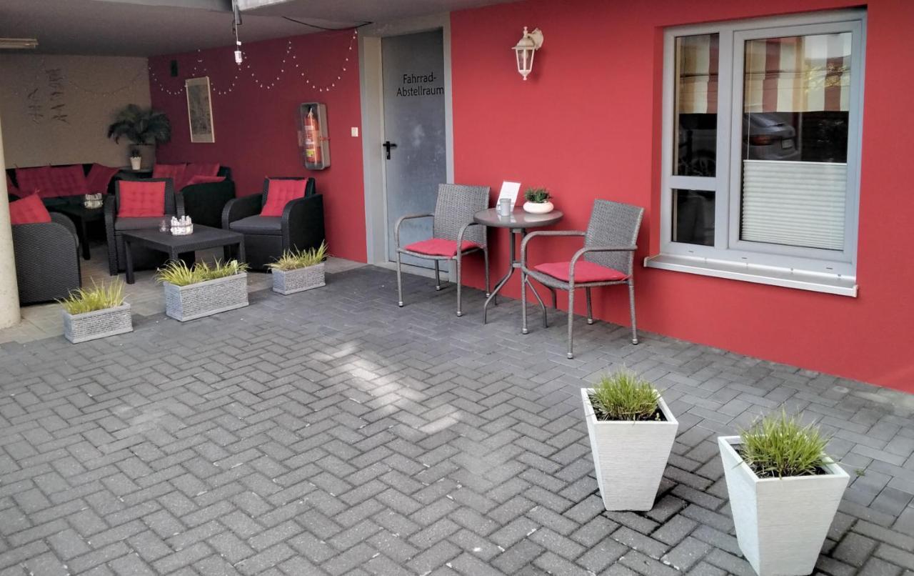 Hotel Am Weinbergschloss Варен Экстерьер фото