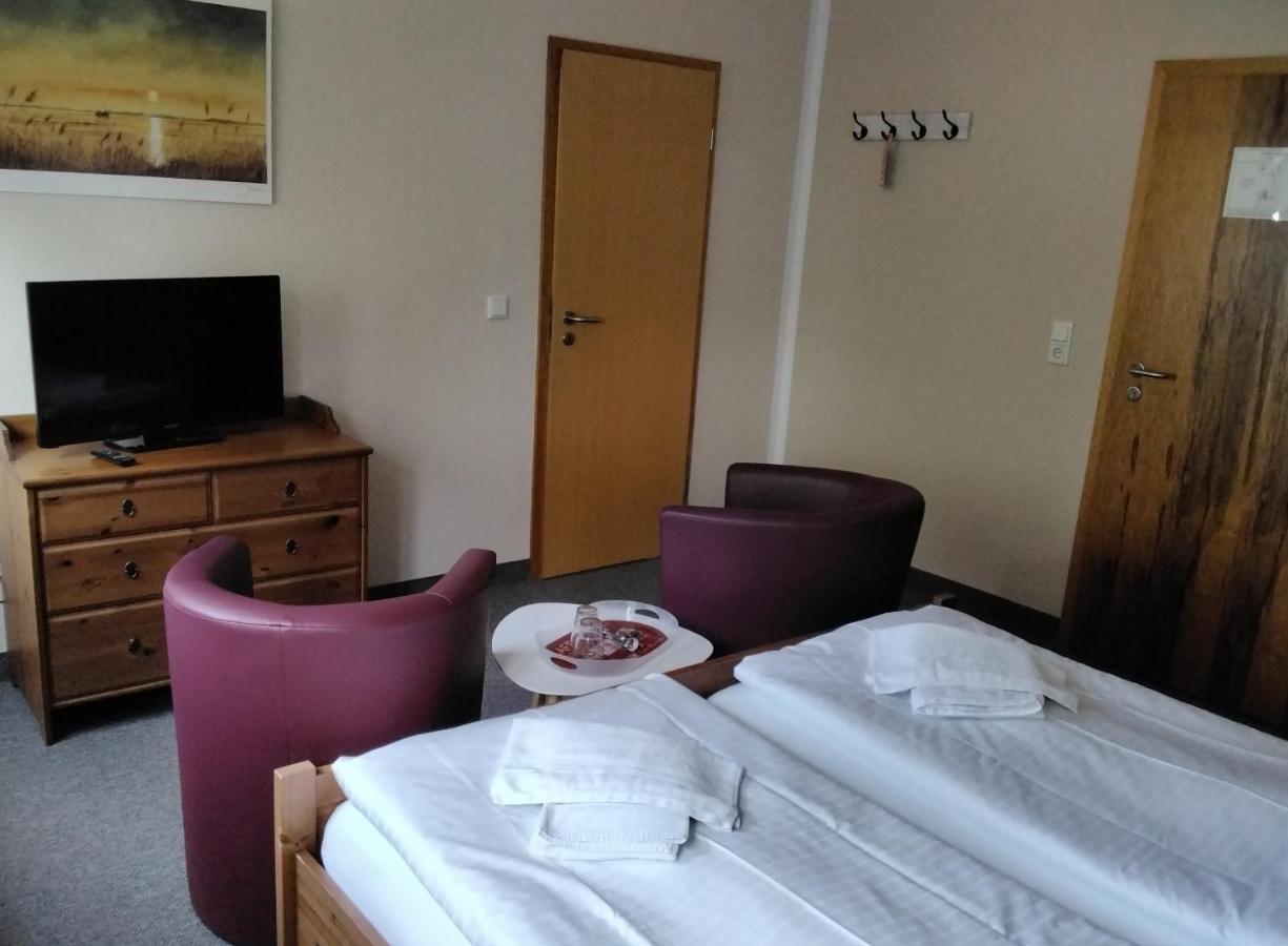 Hotel Am Weinbergschloss Варен Экстерьер фото