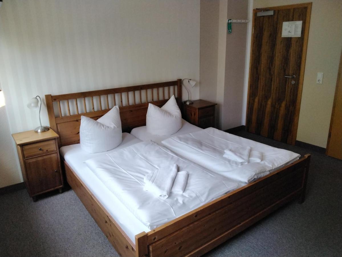 Hotel Am Weinbergschloss Варен Экстерьер фото